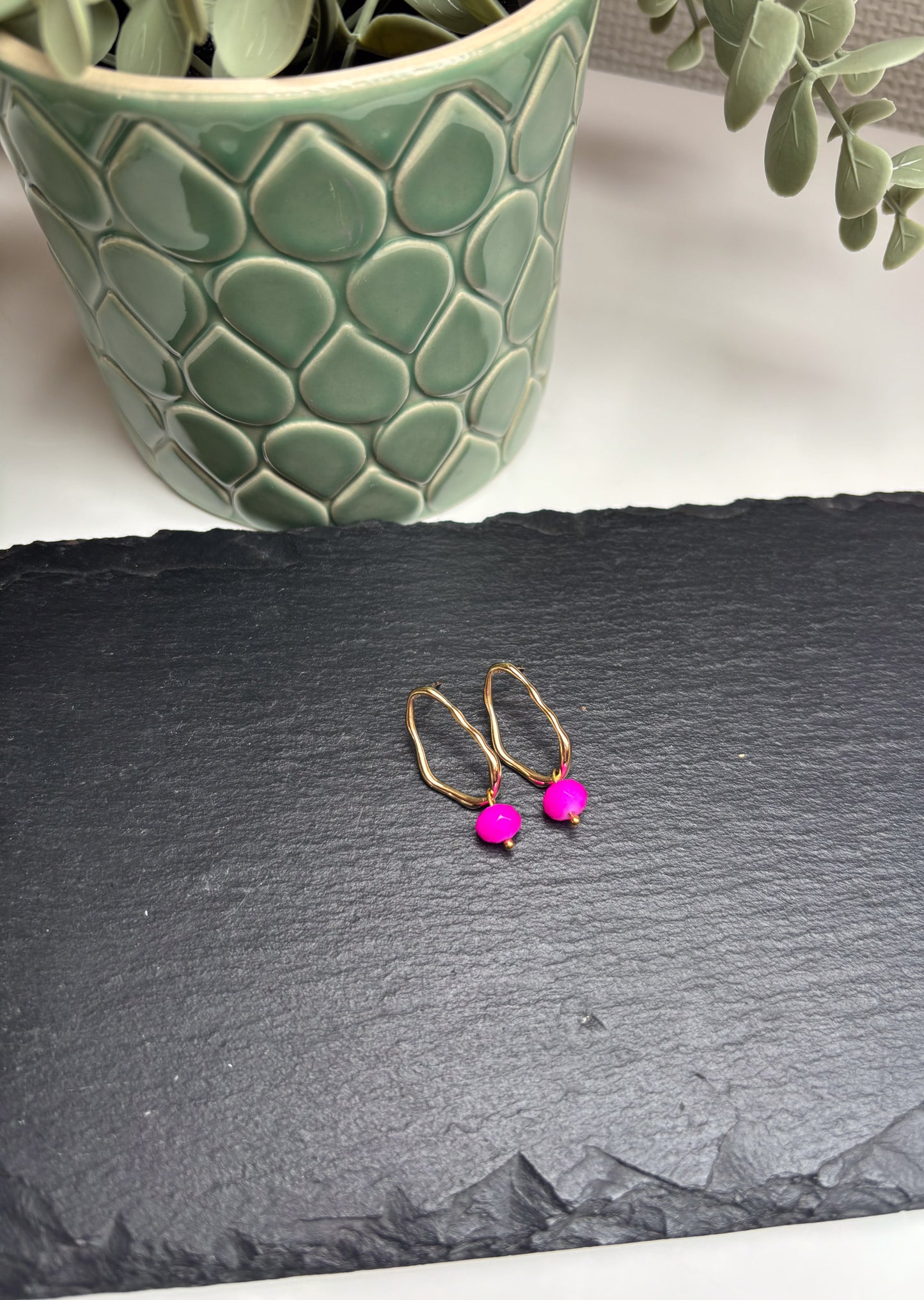Studs goud fuchsia